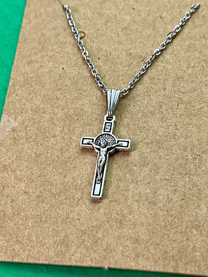 CROSS NECKLACE