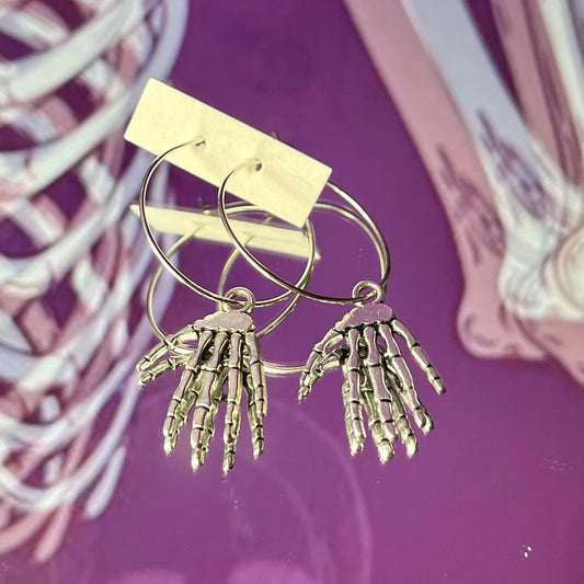 SKELETON HANDS EARRINGS