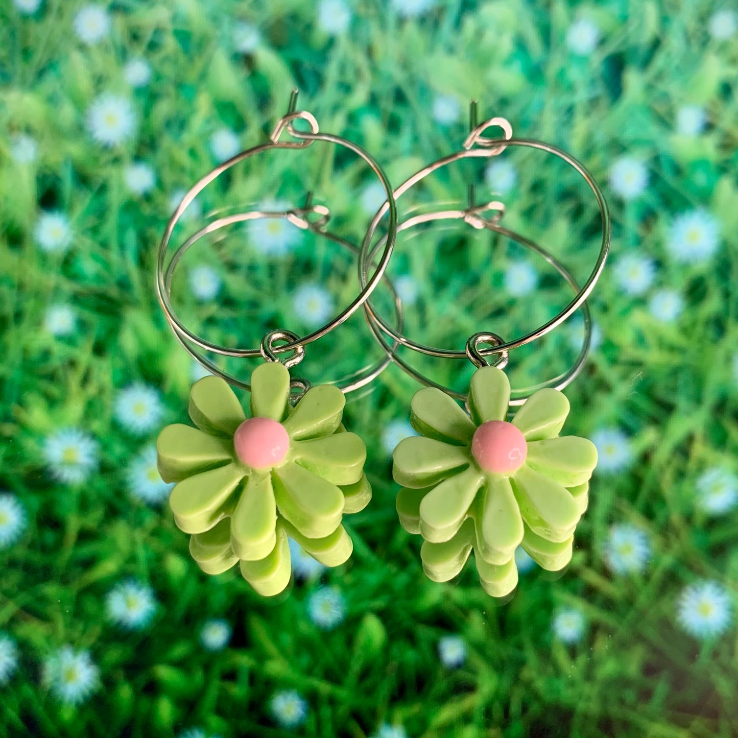 COLOURFUL FLOWER EARRINGS