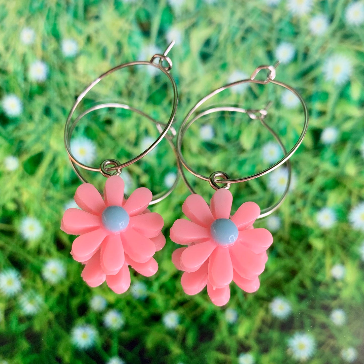 COLOURFUL FLOWER EARRINGS