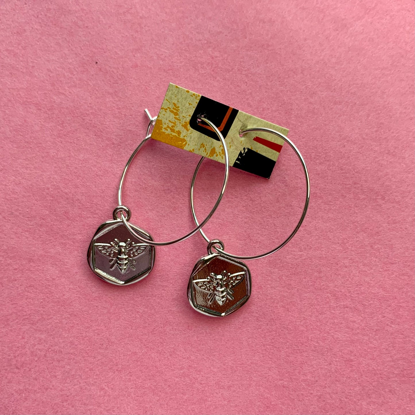 BEE PENDANT EARRINGS