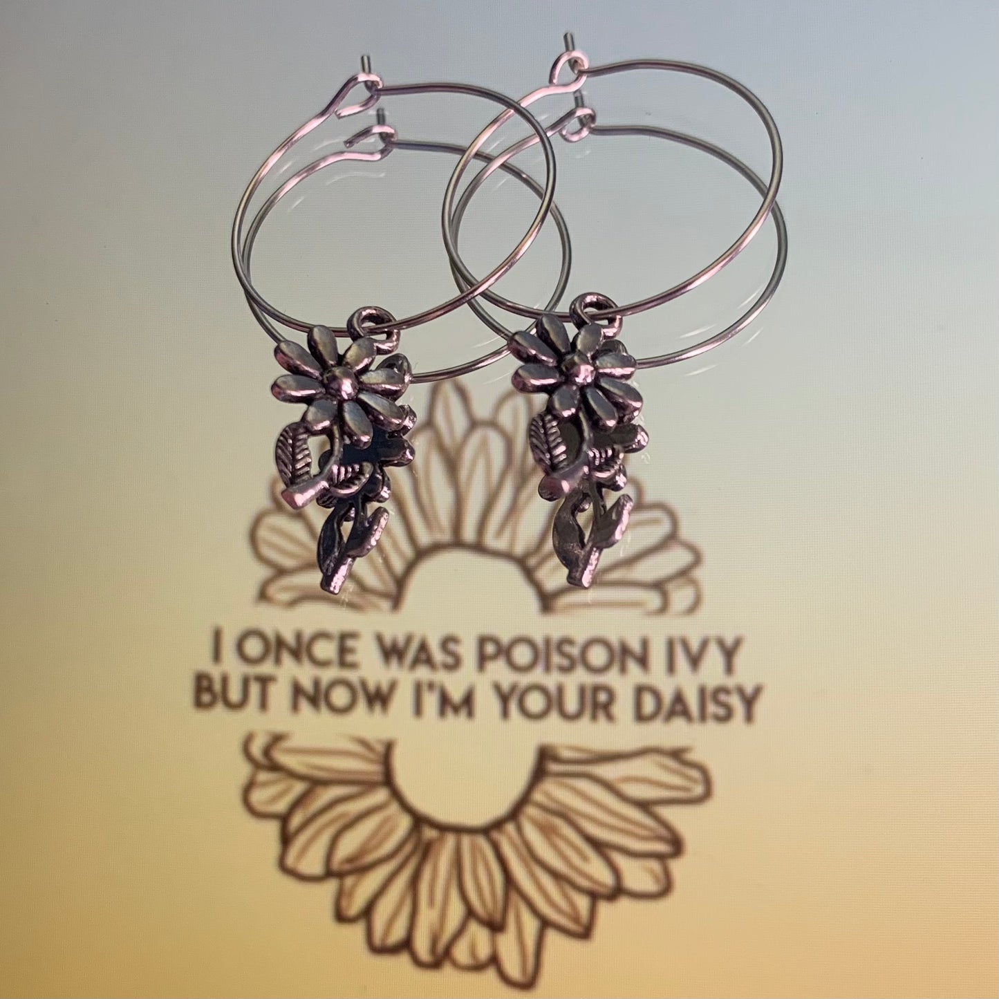 DAISY FLOWER EARRINGS