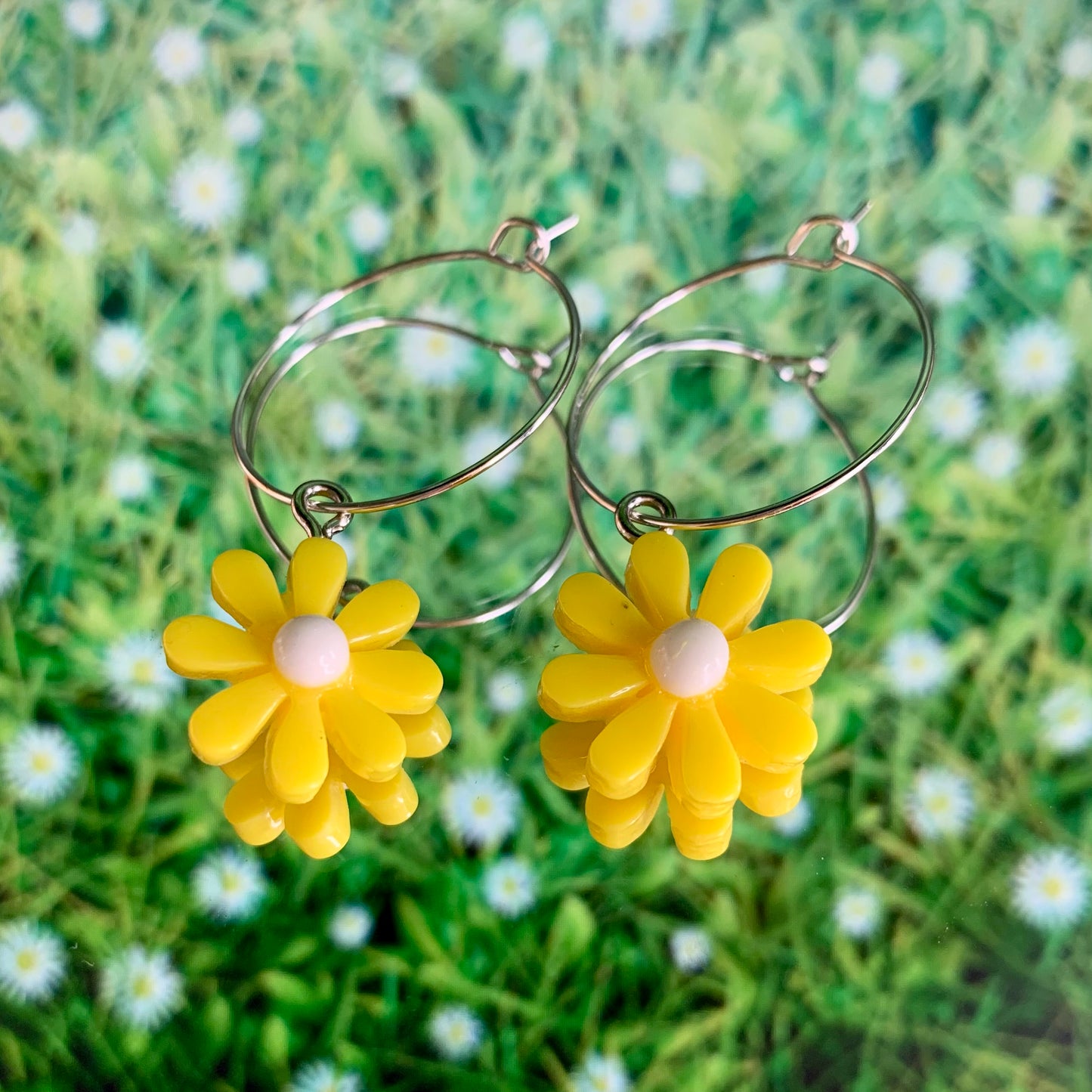 COLOURFUL FLOWER EARRINGS