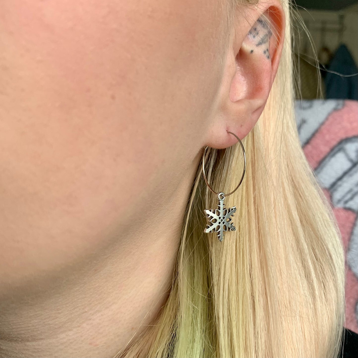 MISMATCHED SNOW ON THE BEACH EARRINGS