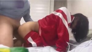 Anh trai loạn luân em gái mới đi học về